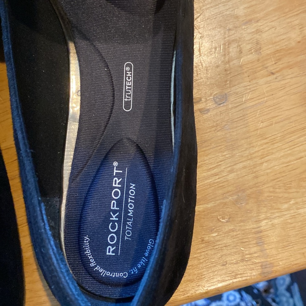 Rockport Total Motion Laylani Stud Keep Loafer Black Suede Size 10M ⭐️NEVER WORN - Picture 2 of 7